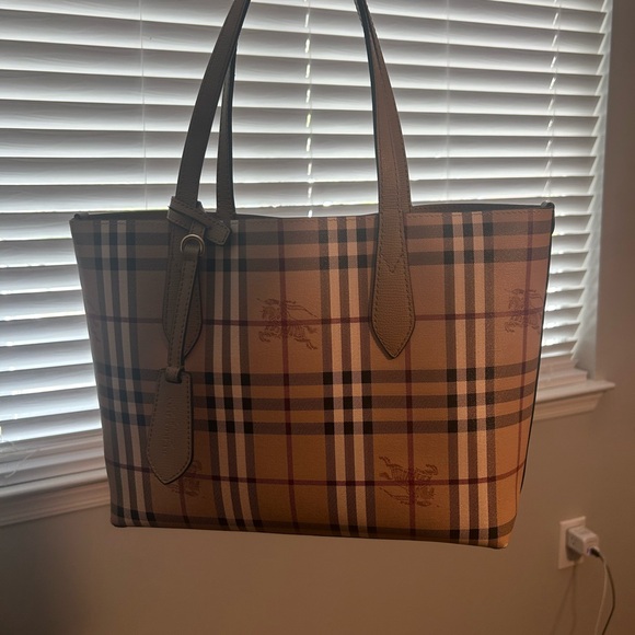 Burberry Tote - Picture 1 of 2